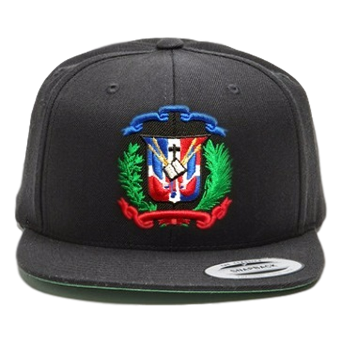 Gorra negra con escudo dominicano en colores originales